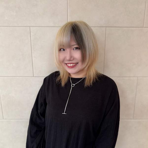 tip・top 府中店【チップタップ フチュウテン】のスタッフ紹介。佐藤 彩夏