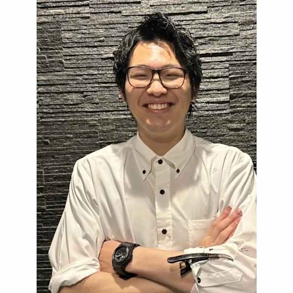 ヒロ銀座ヘアーサロン 五反田店【ヒロギンザヘアーサロンゴタンダテン】のスタッフ紹介。渡邉 真生