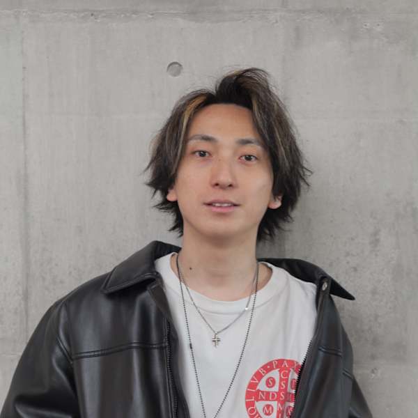 lll_en hair【サンエンヘアー】のスタッフ紹介。堀川 宏樹