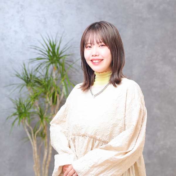amberl【アンバール】のスタッフ紹介。峯琴奈