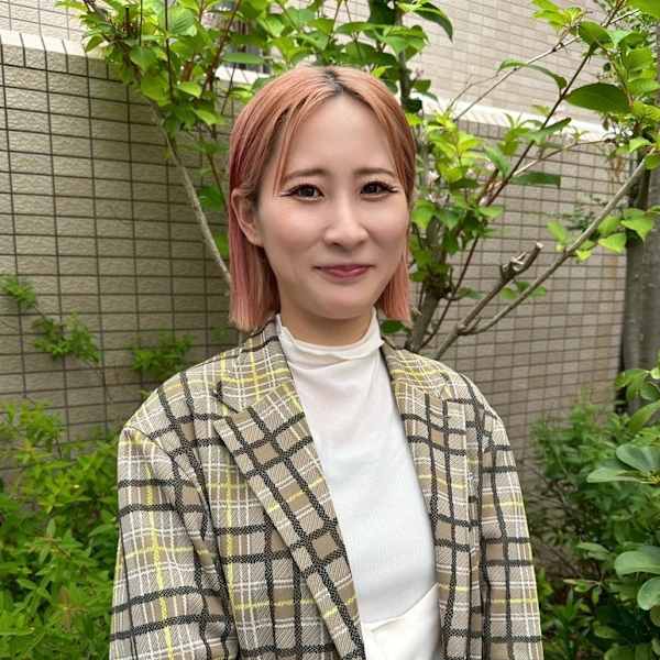 soin de brace 芦屋店【ソワンドゥブレスアシヤテン】のスタッフ紹介。橋柿 実紀