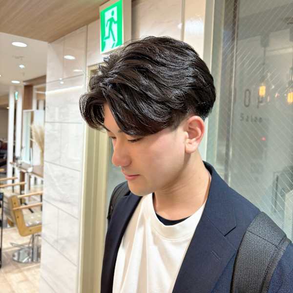 ニュアンスパーマ×センターパート|LOOP