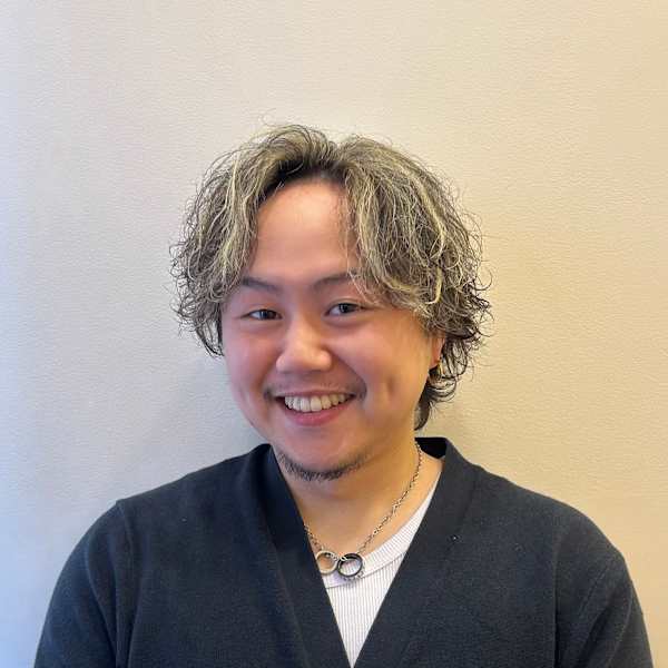 ロイヤルMC【ロイヤルエムシー】のスタッフ紹介。尾形