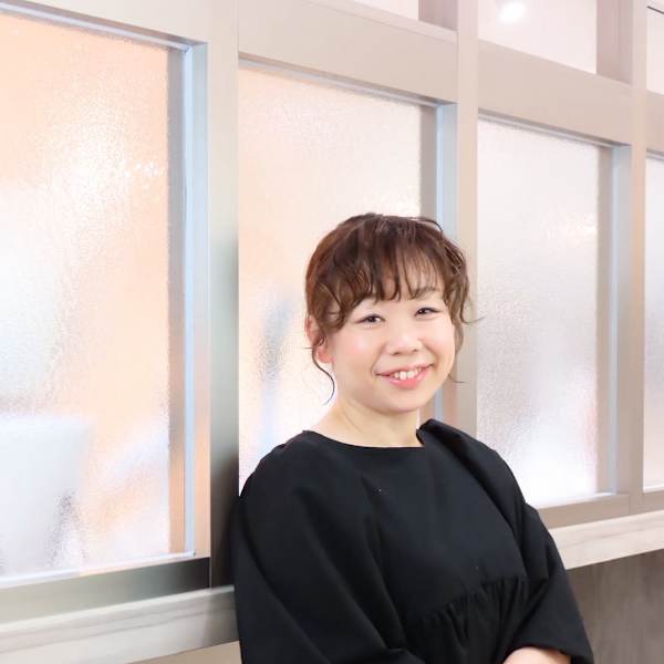CuCuLa beauty place【ククラ ビューティー プレイス】のスタッフ紹介。岩岡 早苗