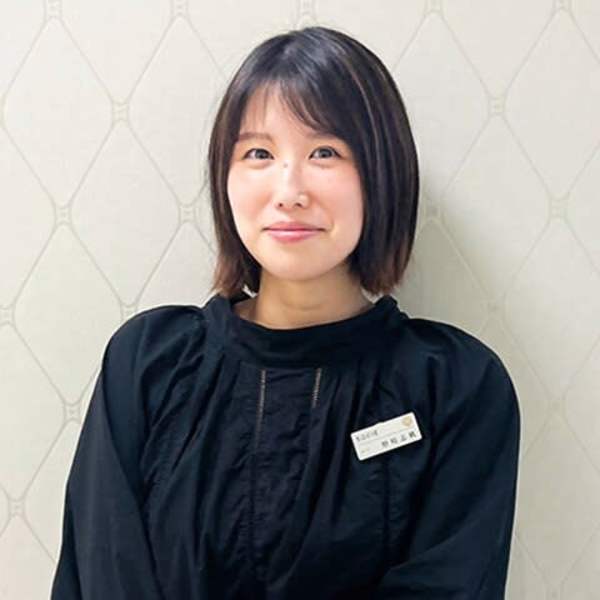 ヘアーサロン ソシエ 山陽姫路店【ヘアーサロン ソシエ サンヨウヒメジテン】のスタッフ紹介。野﨑 志帆