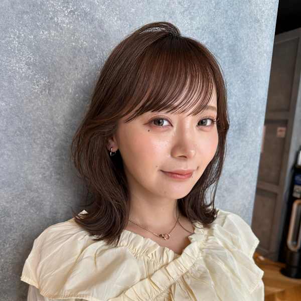 外ハネくびれスタイル