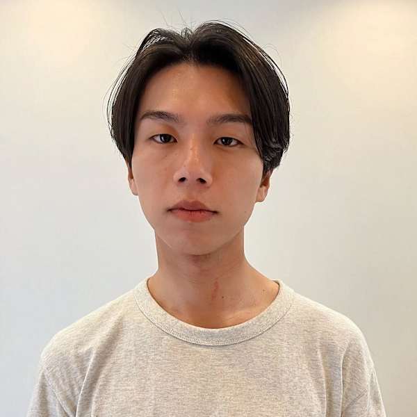 爽やかアップバング/コンマヘア/センターパート