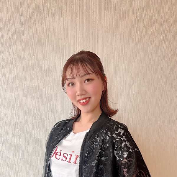 TIENA Beauty Smart Salon ONE FUKUOKA BLDG.店【ティエナビューティースマートサロン ワンフクオカビルディングテン】のスタッフ紹介。深江光夏 【天神】