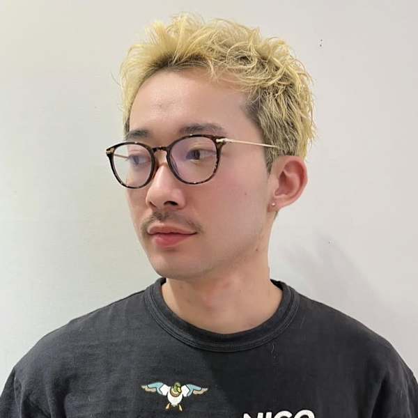 金髪ショート スパイキーショート ホワイト メンズパーマ|Ai WilL