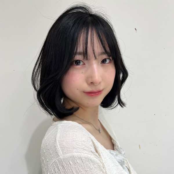 黒髪 レイヤーボブ シースルーバング 韓国風ボブ 20代