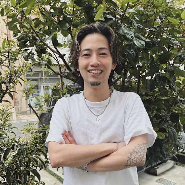 Emerge 橋本【エマージュ】【エマージュハシモト】のスタッフ紹介。RYOTARO