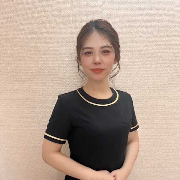 メンズ脱毛スキンケア GOLD PLUS 小山店【メンズダツモウスキンケア ゴールドプラスオヤマテン】のスタッフ紹介。ワタナベマコ