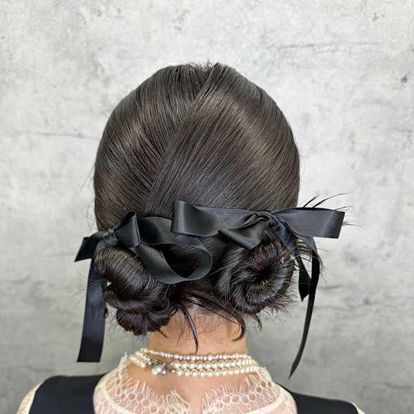 ツインのカチモリお団子ヘア|HAIR SET STUDIO la cachette【ヘアセットスタジオ ラ カシェット】