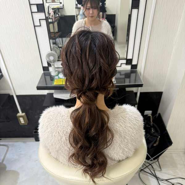 お呼ばれへア♪ ローポニー