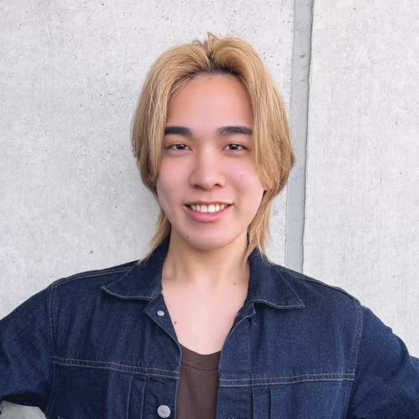 Dxxxx III【ディーエックス スリー】のスタッフ紹介。KURO