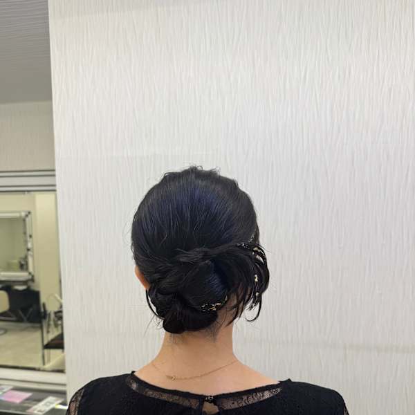 お呼ばれへア♪ カチモリスタイル