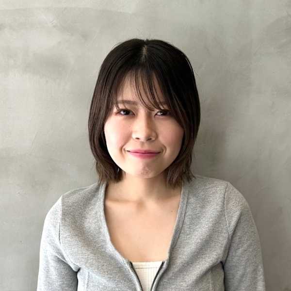 ambiente【アンビエンテ】のスタッフ紹介。カツウミアヤネ