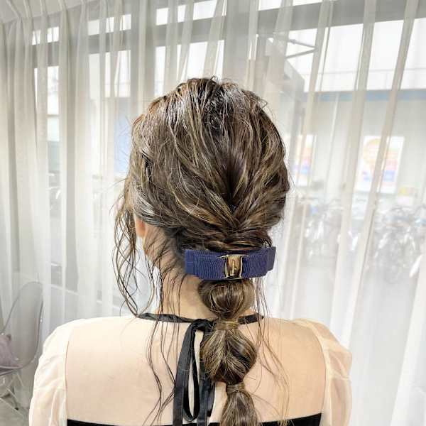 編みおろしヘアアレンジ