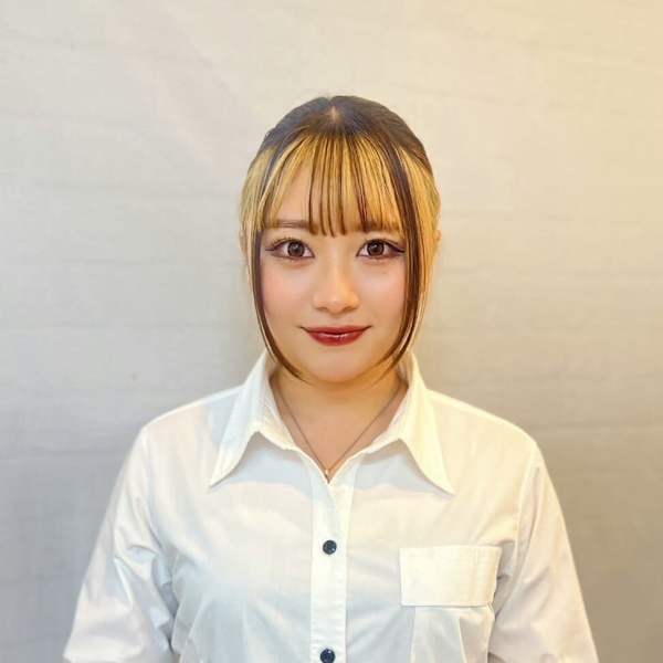 銀座マツナガ 新宿パークタワー店【ギンザマツナガ】のスタッフ紹介。岡林 咲良【新宿/理容室/バーバー】