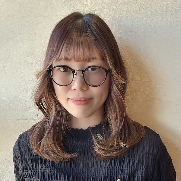 Hair design D. 【ヘアーデザイン ディードット】【ヘアーデザイン ディードット】のスタッフ紹介。岡 恵理花
