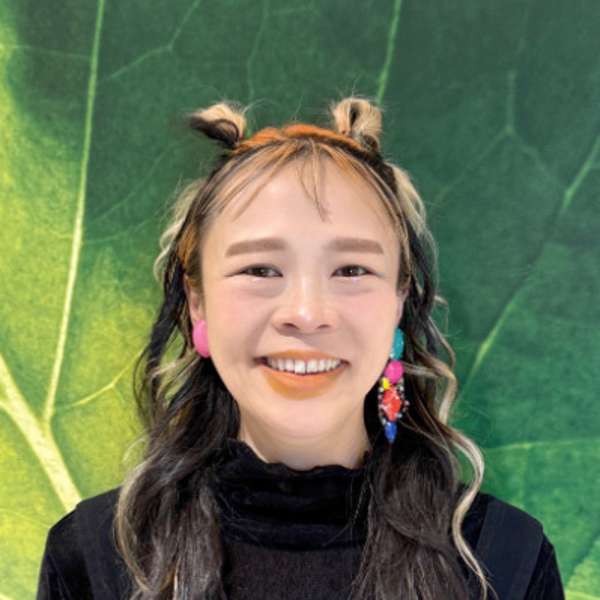 SOCIE AVEDA ペリエ千葉店【ソシエ アヴェダ ペリエチバテン】のスタッフ紹介。山﨑佳子