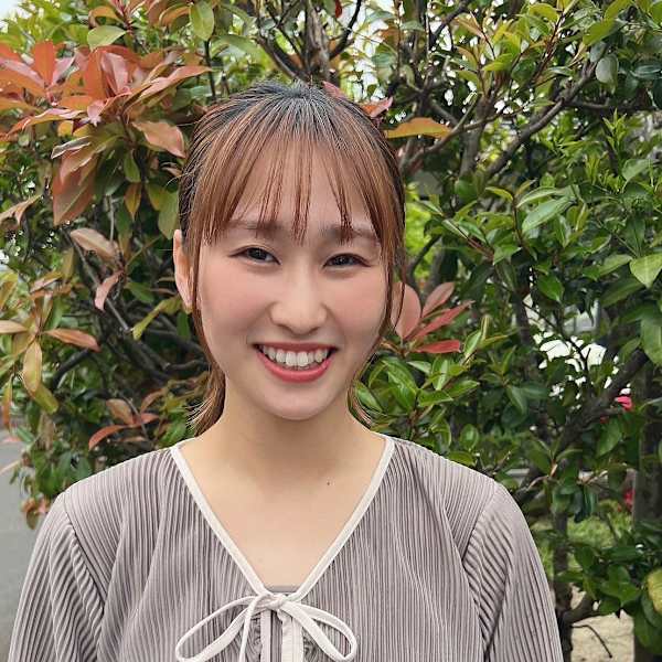 hair salon Wish【ヘアサロン ウィッシュ】のスタッフ紹介。加藤 杏理