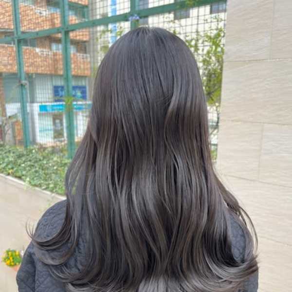 グレージュカラー モノトーンカラー 暗髪透明感