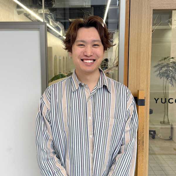 YUCCA elua 武庫之荘南口【ユッカ エルア ムコノソウミナミグチ】のスタッフ紹介。角床 直哉