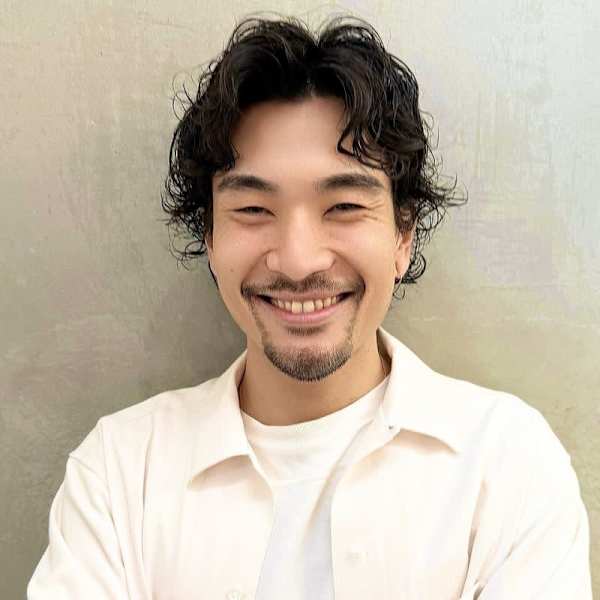 Lond partir 大宮西口【ロンド パルティール オオミヤニシグチ】のスタッフ紹介。紺野 紘三 ショート