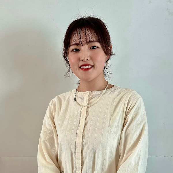 ADER HAIR SALON郡山駅前店【アーダーヘアーサロンコウリヤマエキマエテン】のスタッフ紹介。Junna