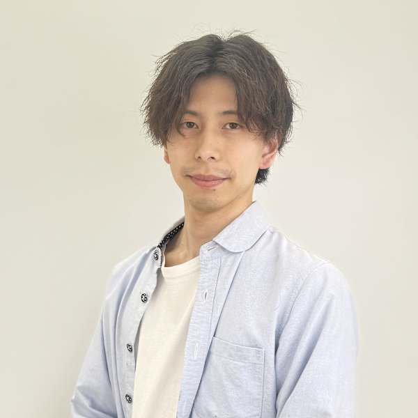 Ash 関内店【アッシュカンナイテン】のスタッフ紹介。上村 保幸