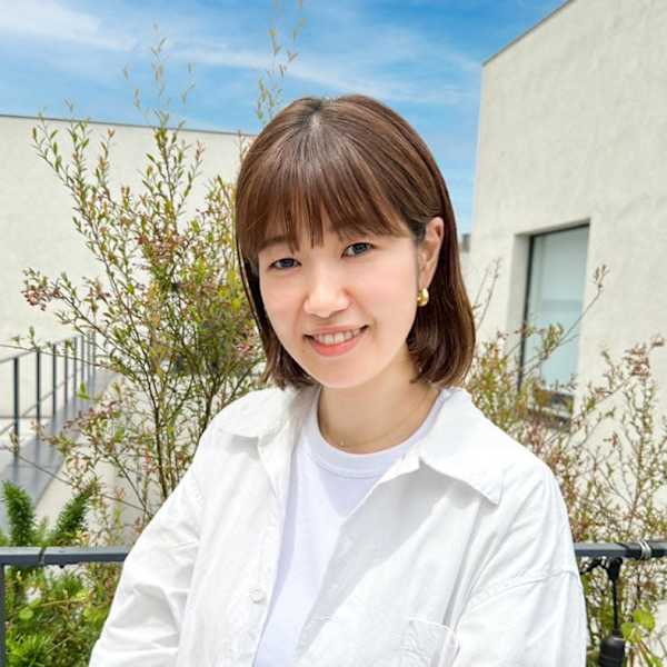 個室美容室 ディアローグ 下北沢店【コシツビヨウシツ ディアローグ シモキタザワテン】のスタッフ紹介。榎本 Enomoto