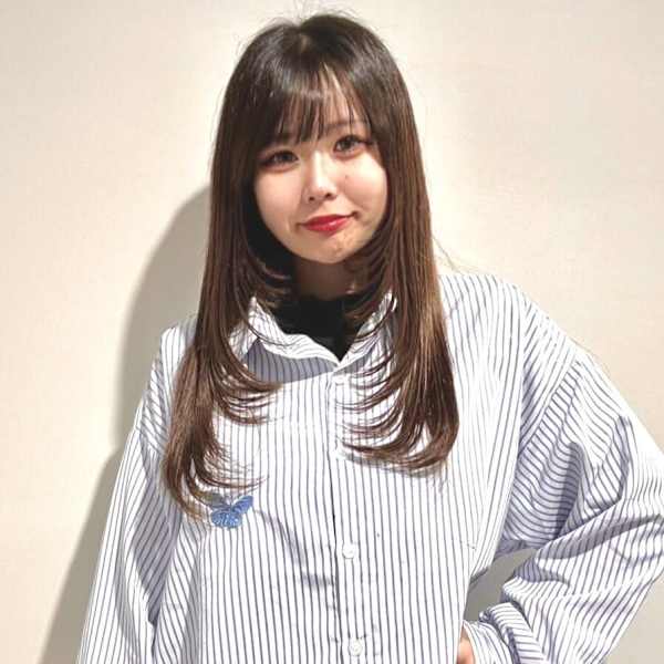 トリート ヘアデザイン八千代緑が丘【トリート ヘアデザインヤチヨミドリガオカ】のスタッフ紹介。川崎 智優