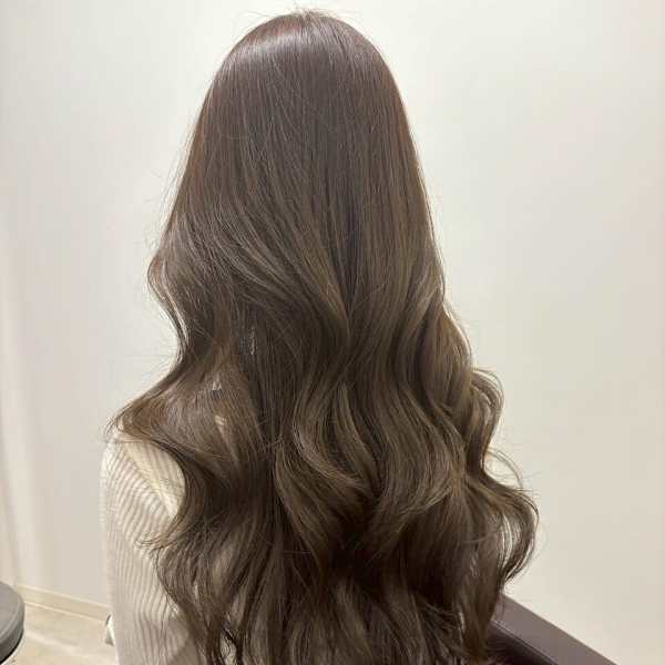 グレージュローレイヤー|N° jemica 札幌 【ナンバー ジェミカ】髪質改善＆ダブルカラー