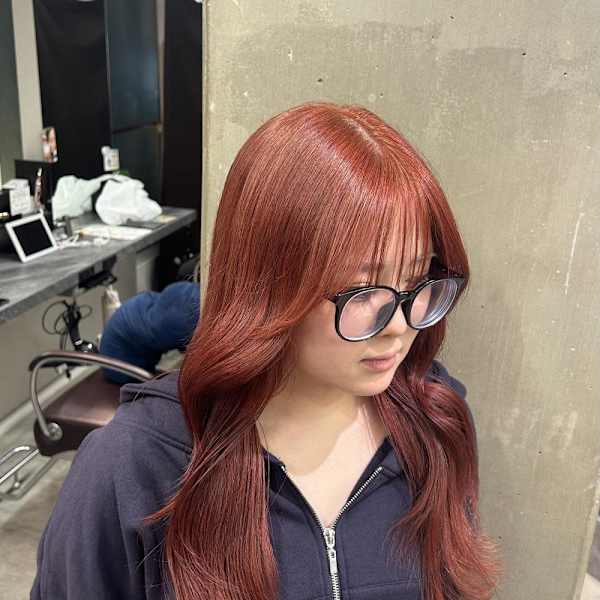 miu＆有野ひかり ブリーチありカシスオレンジカラー