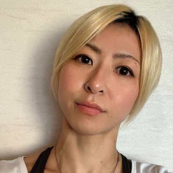 全力ストレッチ新宿御苑店【ゼンリョクストレッチシンジュクギョエンテン】のスタッフ紹介。フウカ