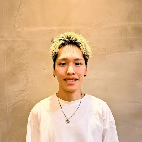 amie 池袋【アミ】【アミイケブクロ】のスタッフ紹介。晴也