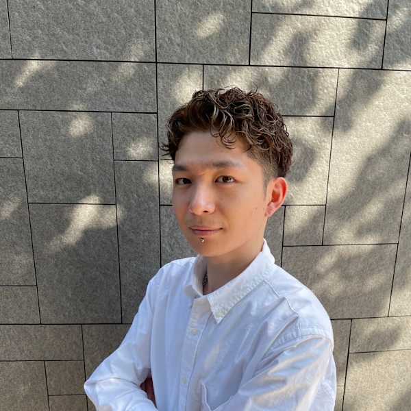 HIRO GINZA 新橋店【理容室】【ヒロギンザシンバシテン】のスタッフ紹介。浅野 颯太