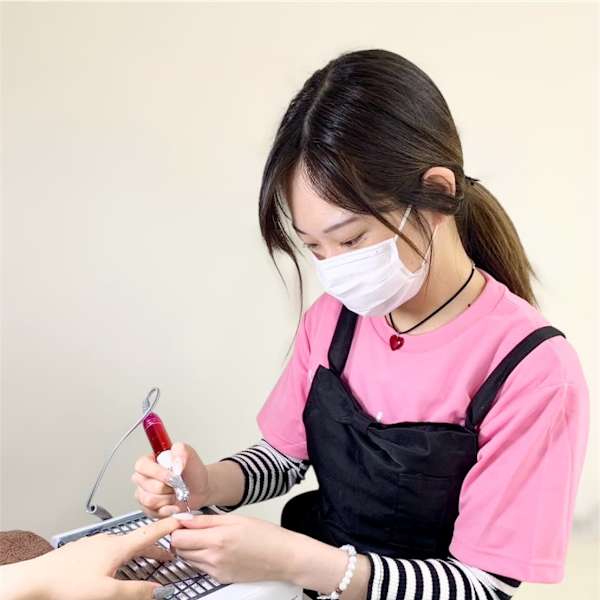 はあとねいる十三店【ハアトネイルジュウソウテン】のスタッフ紹介。ナノ