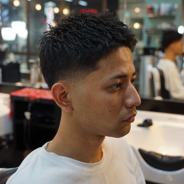 テーパーフェード×スパイキーショート