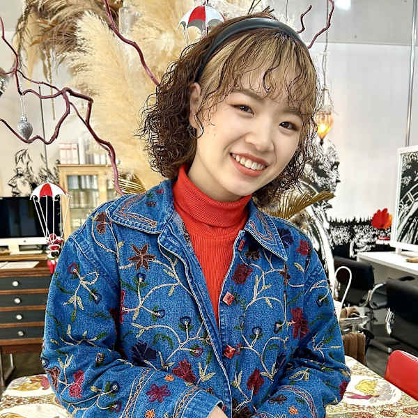 ブリーチハイトーン×髪質改善トリートメント SARRY倉敷店【ブリーチハイトーン カミシツカイゼントリートメント サリー クラシキテン】のスタッフ紹介。YUKI