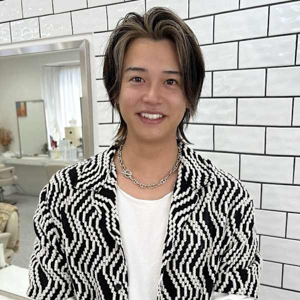 似合わせ前髪×韓国レイヤー LOMARLIE【ロマーリ】倉敷店【ニアワセマエガミ カンコクレイヤー ロマーリ クラシキテン】のスタッフ紹介。TATSUYA