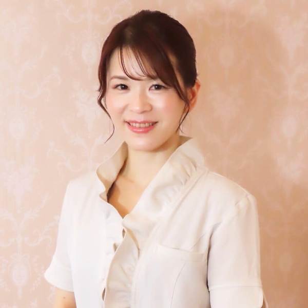痩身×小顔サロン esthetic salon DESIR【デジール】【ソウシン コガオサロン エステティックサロン デジール】のスタッフ紹介。アイ