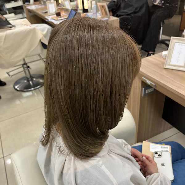 【老沼】イメチェン/ホワイトブロンド/外ハネボブ/美髪