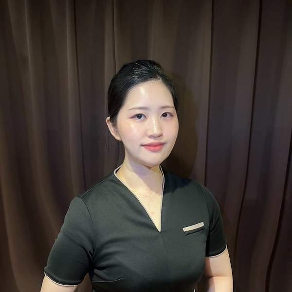 TOKYO SHINJUKU SPA.【トウキョウシンジュクスパ】のスタッフ紹介。モモ