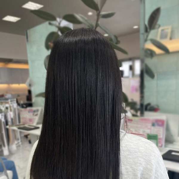 ぱっつんロング/切りっぱなしロング/ストレートヘア