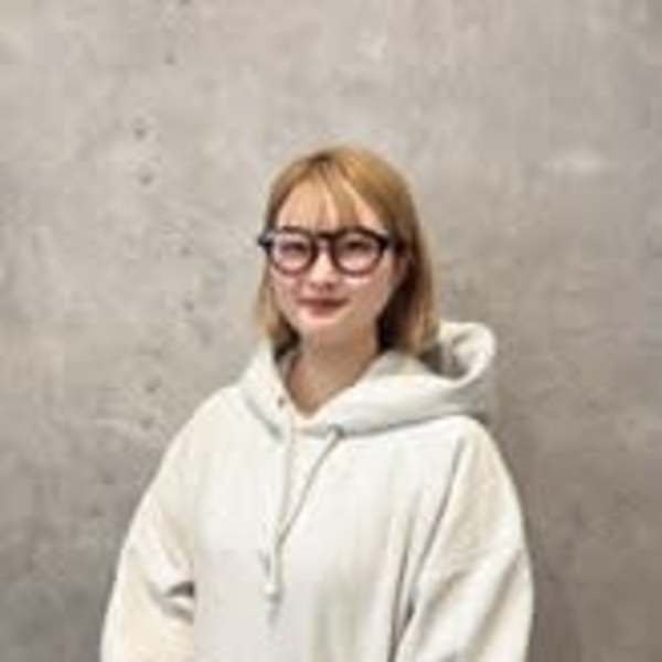 美容室NeCO【ビヨウシツネコ】のスタッフ紹介。井上朱音