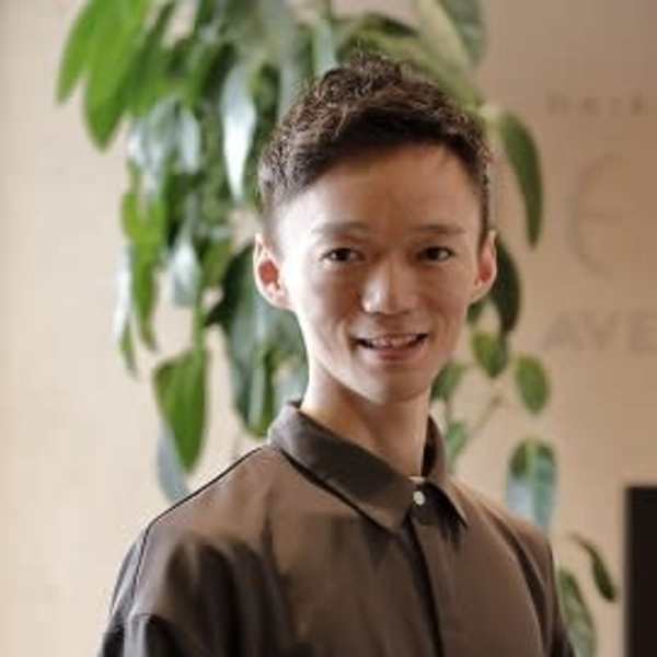 TEAR AVEDA【ティアアヴェダ】のスタッフ紹介。舘村 佳修