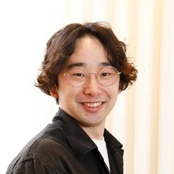 neu【ノイ】スマートサロン【ノイ】のスタッフ紹介。山内 柊