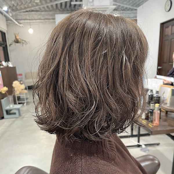 ミディアムウェーブ＊レイヤーパーマ|AOZORA HAIR kaminoura